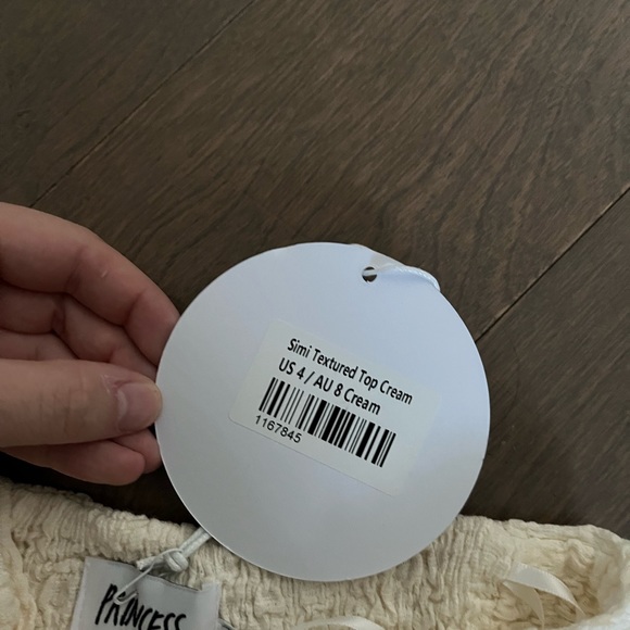 Princess Polly Simi textured top - Picture 4 of 4